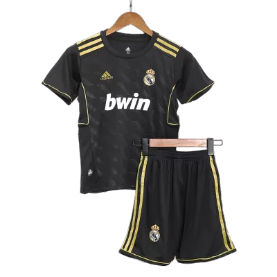 Real Madrid Cheap Kids Vintage Kit Away 2011/12 (Shirt+Shorts) - Soccer Store Near